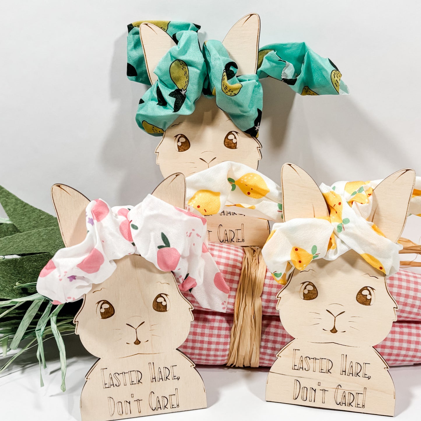 Bunny Hare Tie Holder