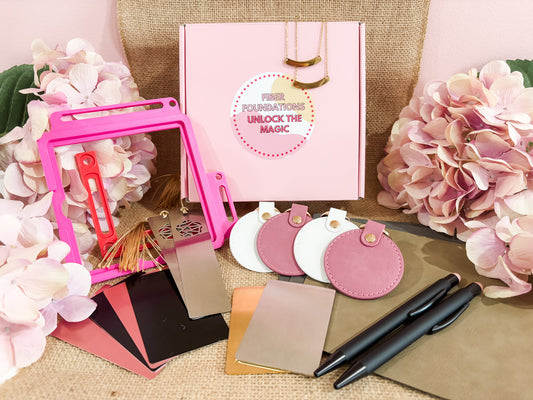 CURATED MATERIAL BOX